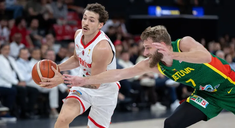 12 Dev Adam'dan Litvanya'ya Basketbol Dersi! Fark Tam 28 Sayı
