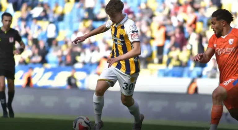 Ankaragücü Futbolcusu Furkan Perker ve Ailesi Kaza Geçirdi!