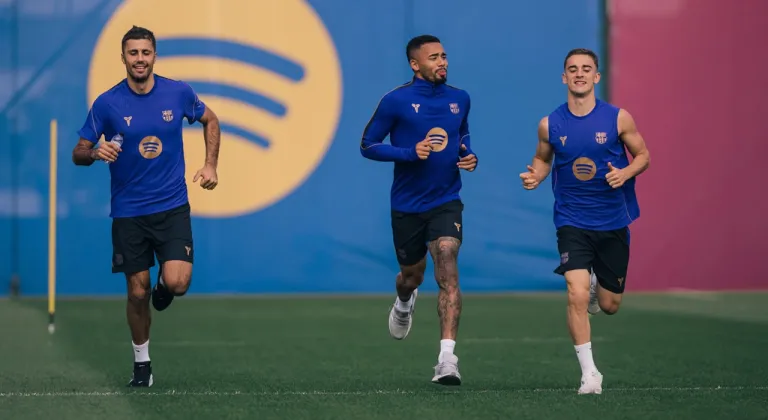 Barcelona İstanbul'a 4 Eksik İle Geliyor! Yıldız İsimler İstanbul'da Olmayacak