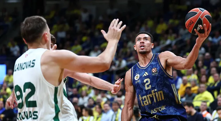 Fenerbahçe'den EuroLeague'de Farklı Galibiyet!