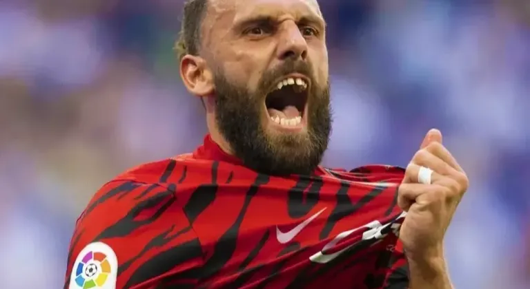 Fenerbahçe Vedat Muriqi'yi İstanbul'a getirdi