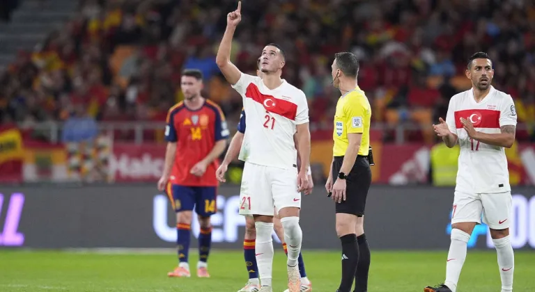 Galatasaray'dan Deniz Gül hamlesi! Transfer için KAP'a bildirim yapıldı