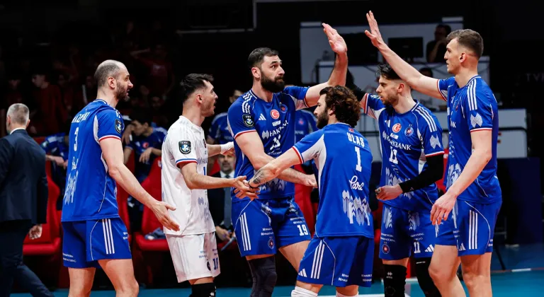 Halkbank'ta Yaprak Dökümü! 7 Voleybolcu ile Yollar Ayrıldı