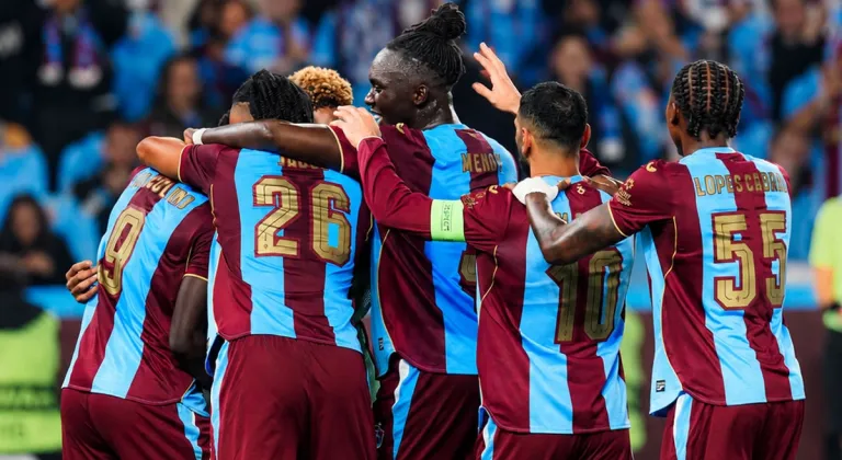 Trabzonspor Avrupa’da Fırtına Gibi! Hearts’i 2 Golle Geçti